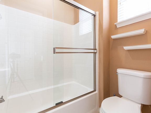 5th image of 27804 Pointe Breeze Dr
