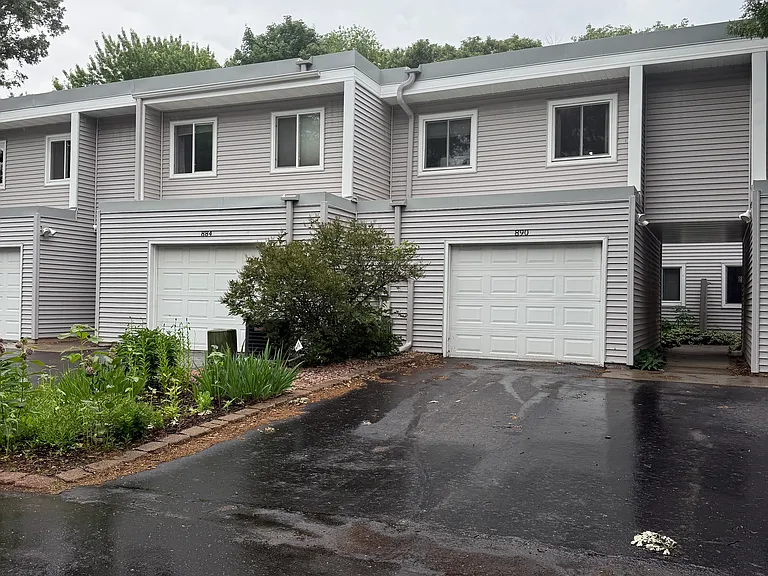 890 120th Ln NW — Photo 1