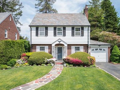 254 W Seaman Avenue, Freeport, NY, 11520