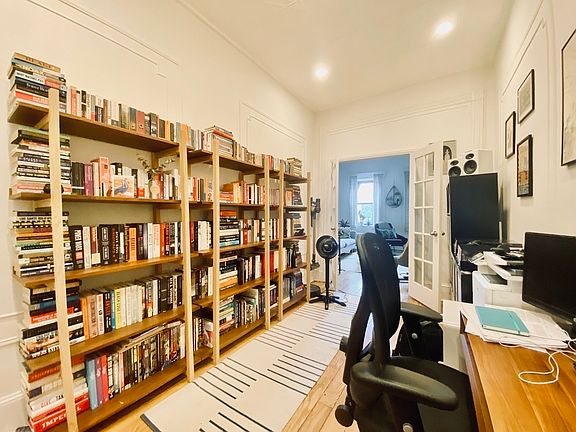 4th image of 243 Kingsland Ave APT 3L