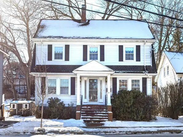 106 Lagrange St, West Roxbury, MA 02132