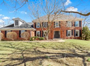 10817 Lakeview Dr, Carmel, IN 46033