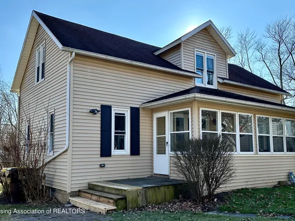 210 E Jefferson St, Dewitt, MI 48820