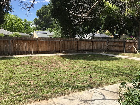 3rd image of 3095 N Lincoln Dr