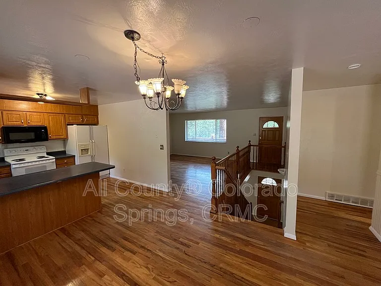 15080 Deby Dr — Photo 15