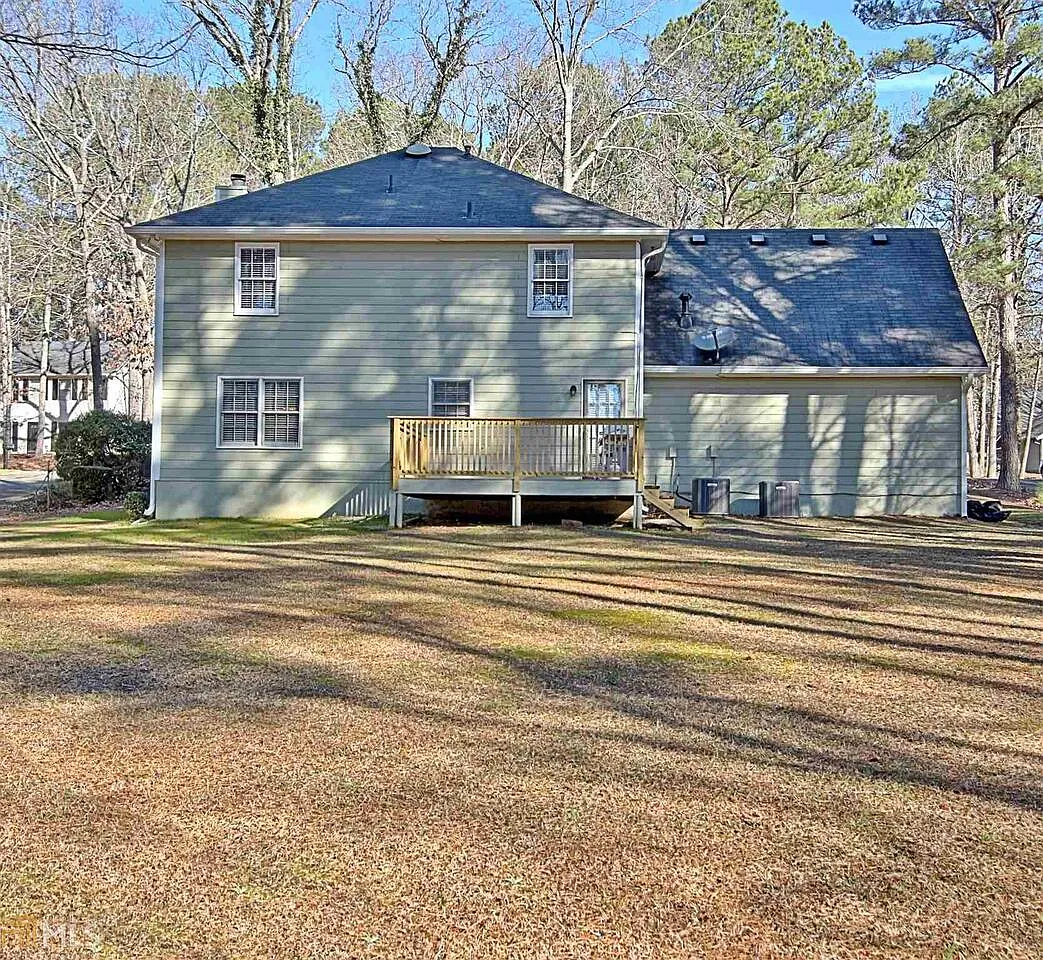 4 bed, 1856 sqft, $3,000 — Photo 2
