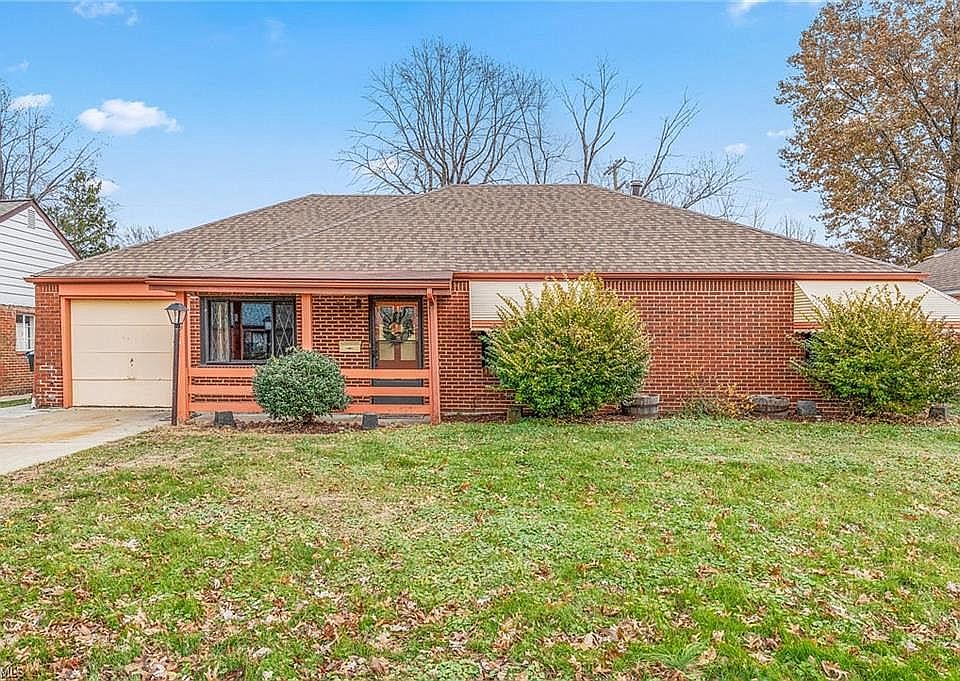 1st image of 699 Hemlock Dr