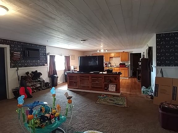 Living room into kitchen 