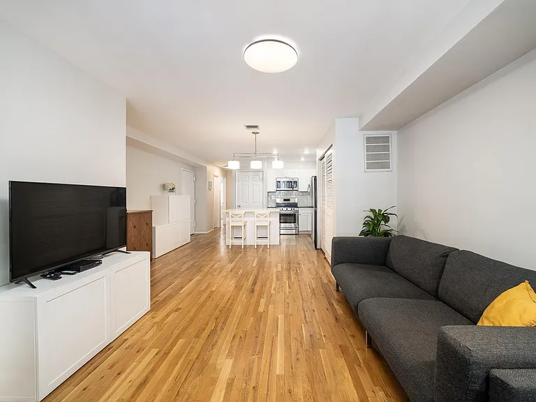 83 Madison St #3 — Photo 14