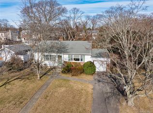 67 Edgewood Road, West Islip, NY 11795