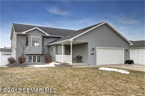 1st image of 2013 Petersen Dr NW