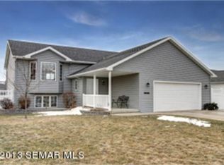 2013 Petersen Dr NW, Stewartville, MN 55976