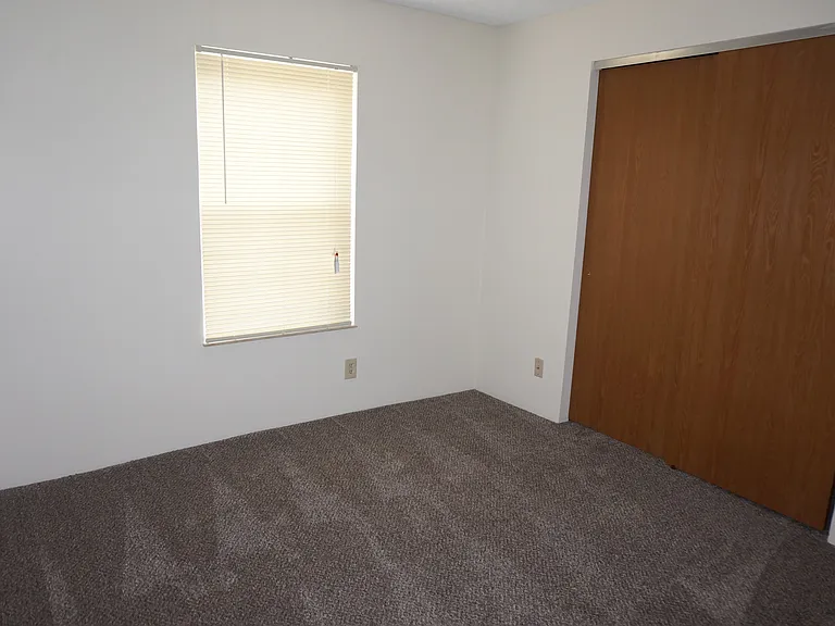 Lees Crossing Apartments — Photo 32