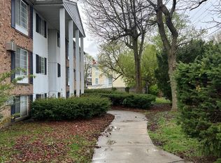 44 E Willow St, Monroe, MI 48162