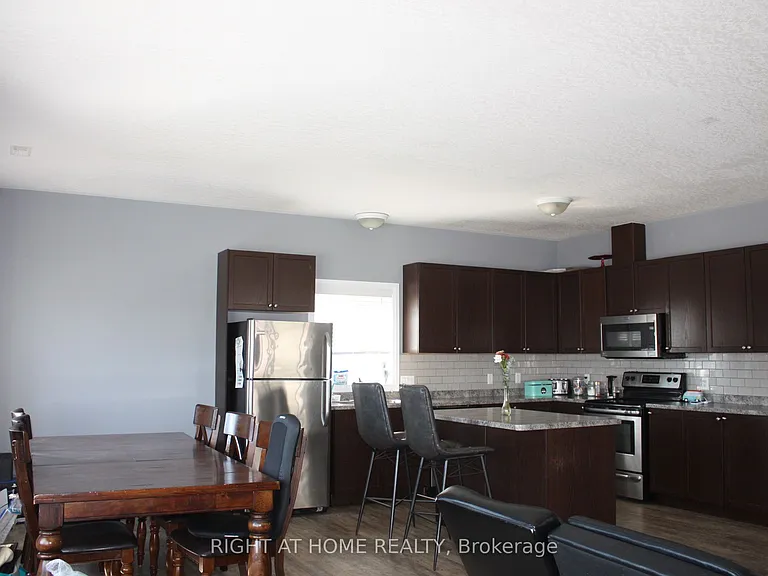 3937 Wood Ave — Photo 6