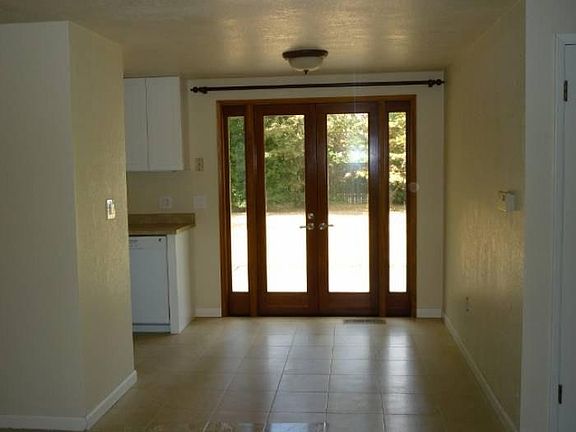 3rd image of 14426 SE 15th St