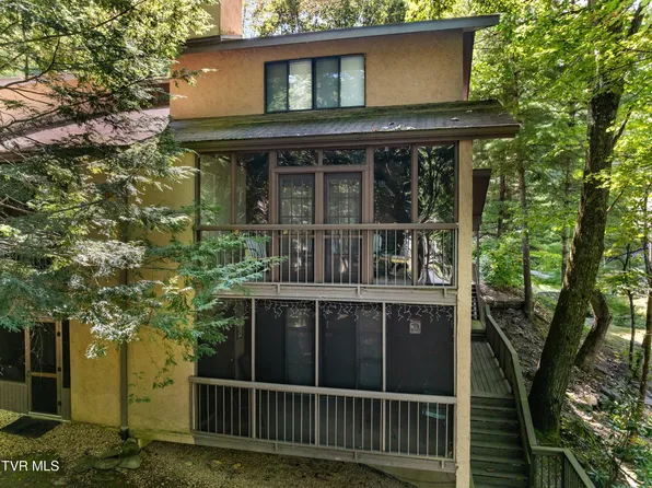 1235 Ski Mountain Rd APT 602, Gatlinburg, TN 37738