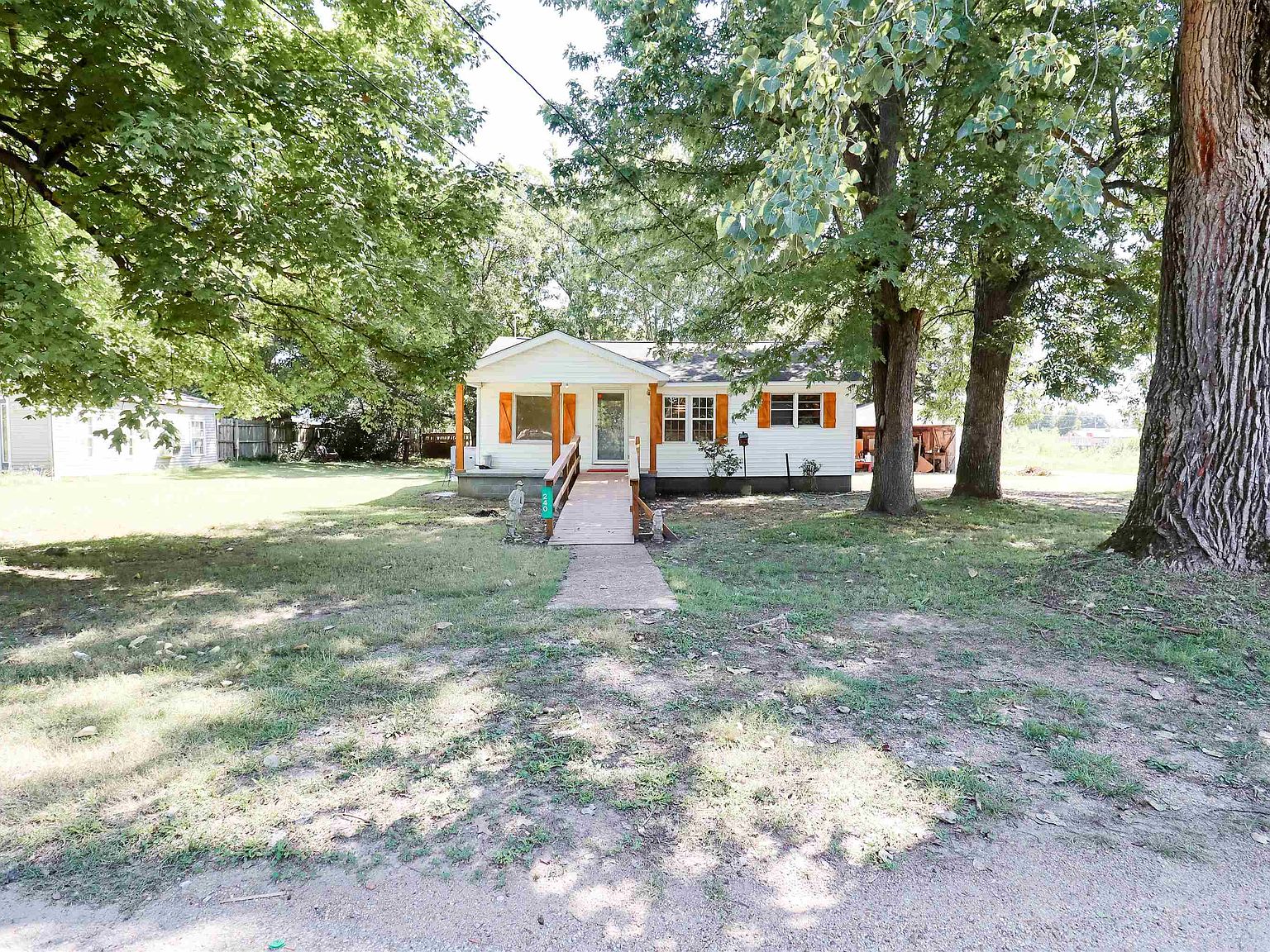 240 4th St, Gates, TN 38037 Zillow