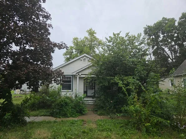 1722 N Logan St, Chillicothe, IL 61523