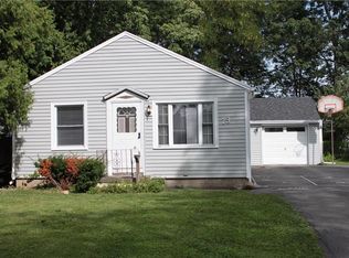 73 Baker St, Webster, NY 14580