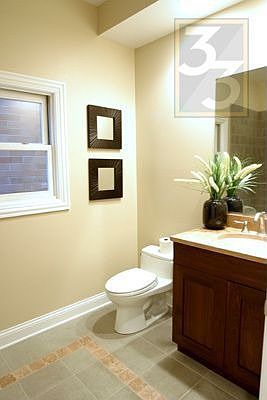 5th image of 2927 N Lincoln Ave APT 3