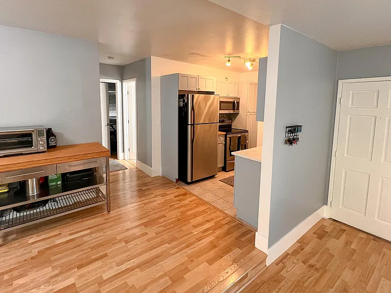 2850 Reynard Way #24 — Photo 8