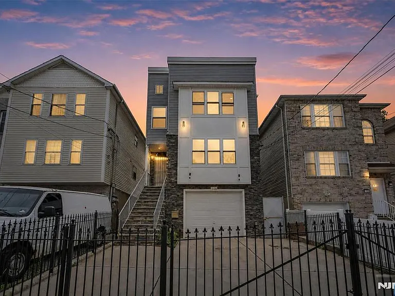168 Johnson Ave — Photo 1