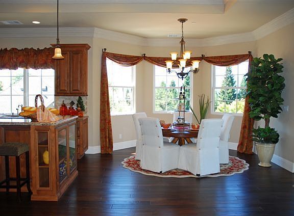 Breakfast Nook with Views