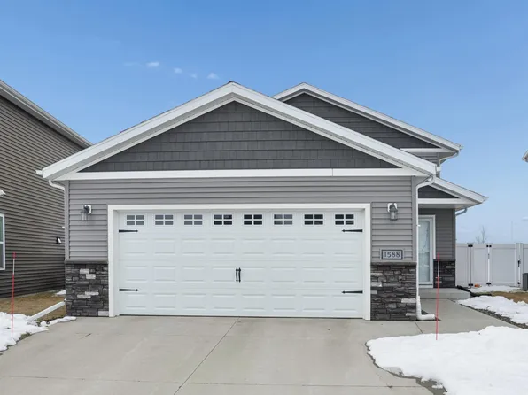 1588 69th Ave S, Fargo, ND 58104