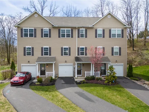 2292 Rising Hill Rd, Whitehall, PA 18052