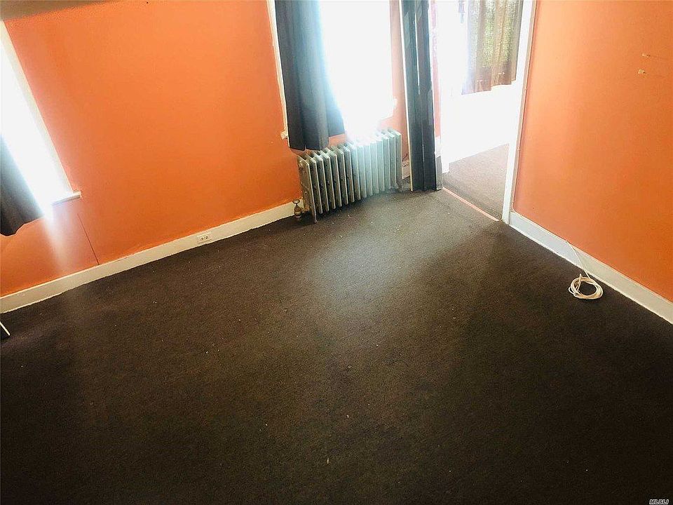 2nd image of 11929 Inwood St