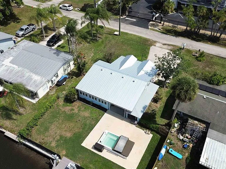 607 Manatee Ave — Photo 47