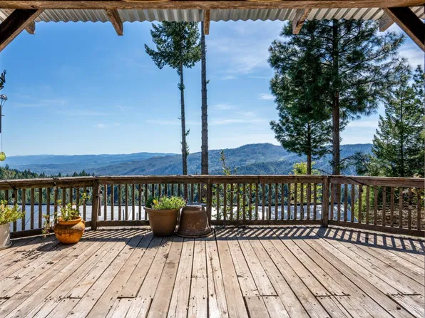 7125 Appaloosa Way, Redwood Valley, CA 95470