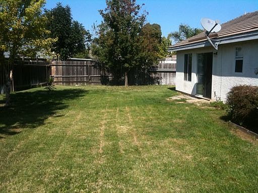 5th image of 1129 W Hill Ct