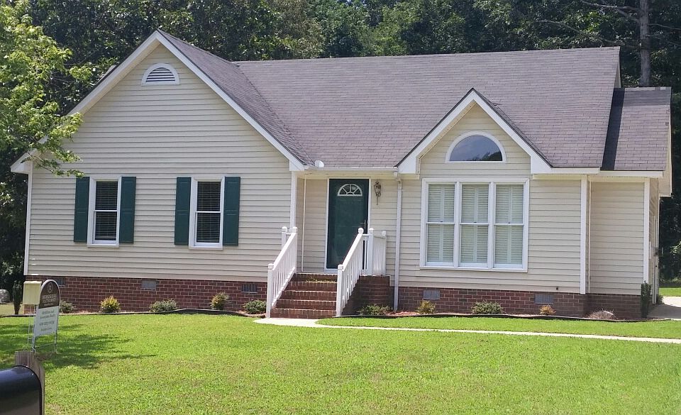 2nd image of 1672 Bessie Ln