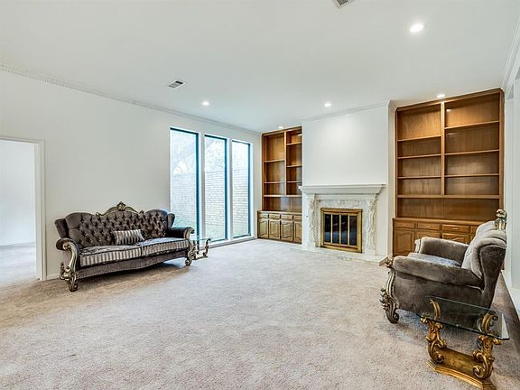 2nd image of 3230 Stonehenge Ln
