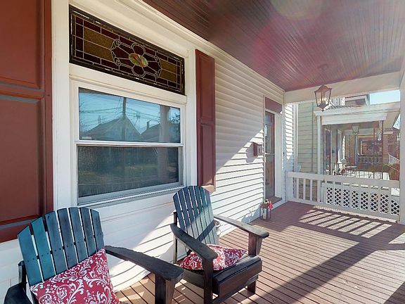 2nd image of 3904 Hazel Ave