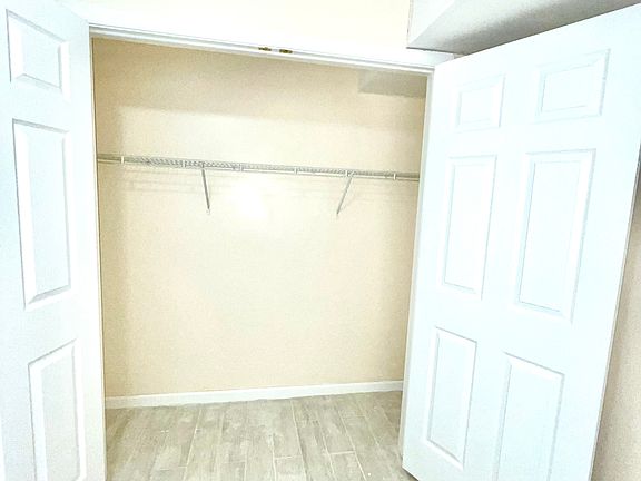 2nd bed closet
