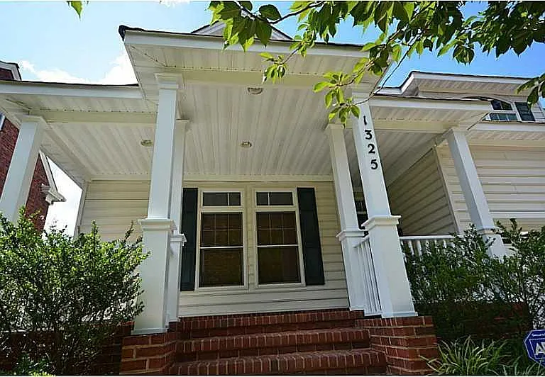 1325 Buckingham Ave — Photo 8