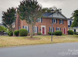 8434 Knights Bridge Rd, Charlotte, NC 28210