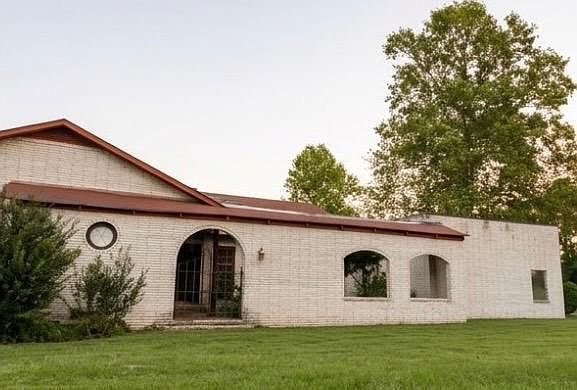 1st image of 1083 Roquemore Dr