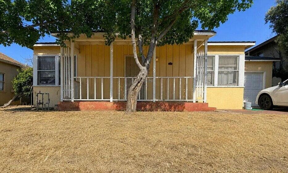 1st image of 728 N Palm