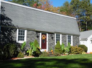 65 Laro Cir, Westfield, MA 01085