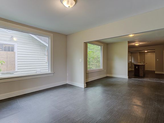 4th image of 3447 Rockwood Ave