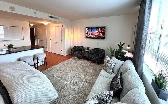 350 G St SW #N626 — Photo 9