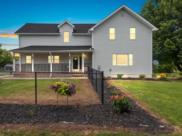 W2526 Old 22 Rd, Cecil, WI 54111