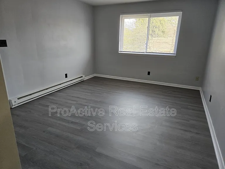 3875 Wake Cir #B — Photo 13