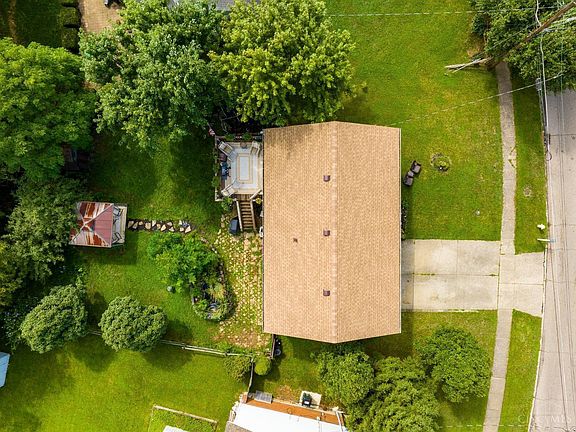 5th image of 11430 Dehaviland Dr