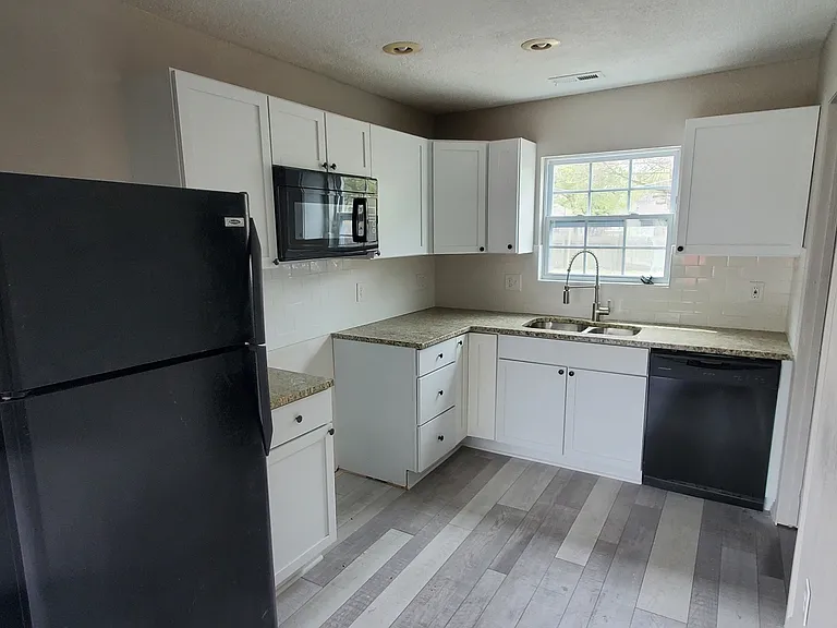 2237 N Minneapolis St — Photo 6