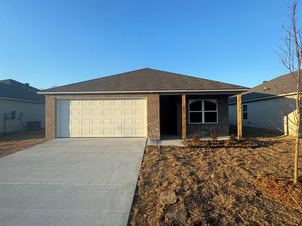 1268 Agogo Ln, Conway, AR 72034